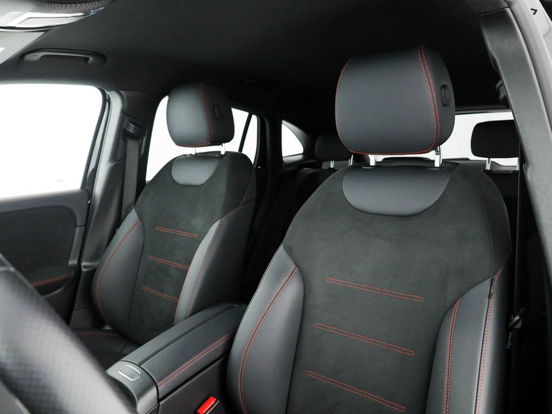 Mercedes GLA 200 d amg line advanced plus auto diesel nero