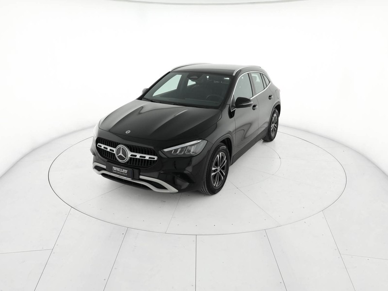 Mercedes GLA 180 advanced auto ibrido nero