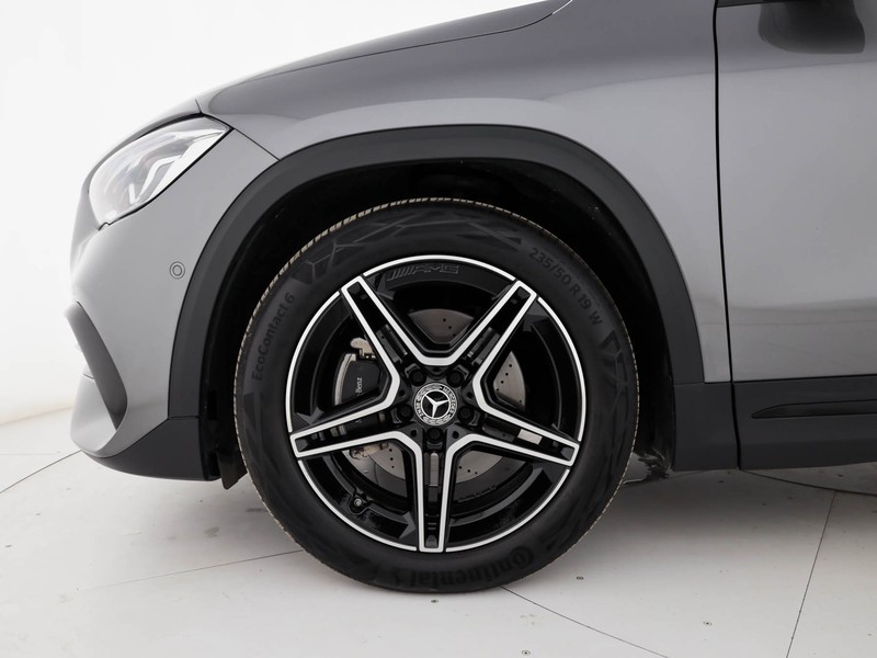 Mercedes GLA 200 d premium auto diesel grigio