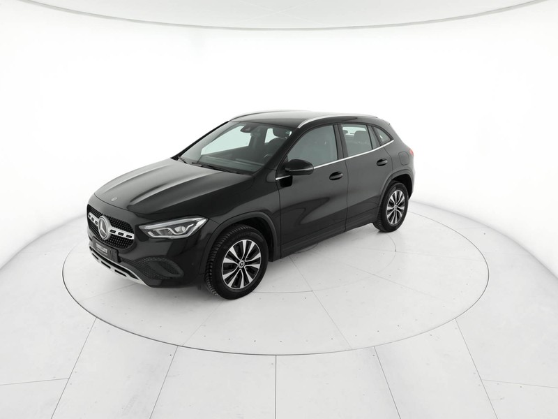 Mercedes GLA 180 d sport auto