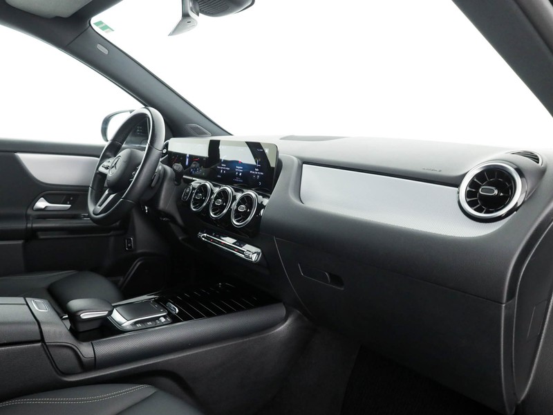 Mercedes GLA 180 d sport auto