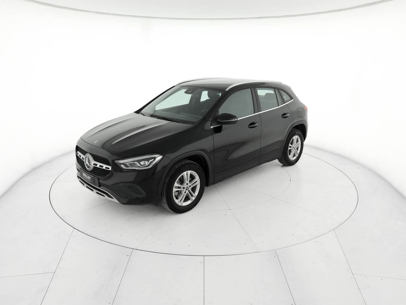 Mercedes GLA 180 d sport auto