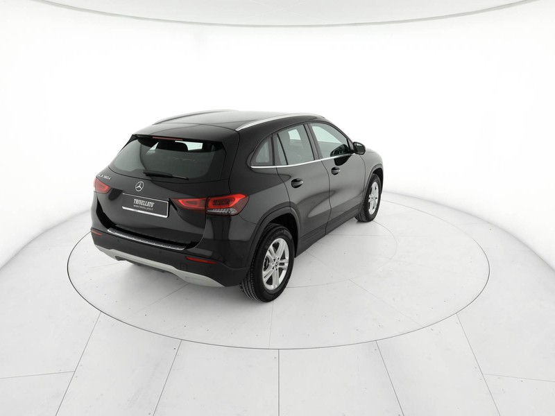 Mercedes GLA 180 d sport auto