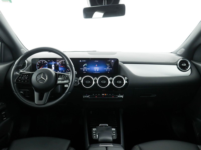 Mercedes GLA 180 d sport auto