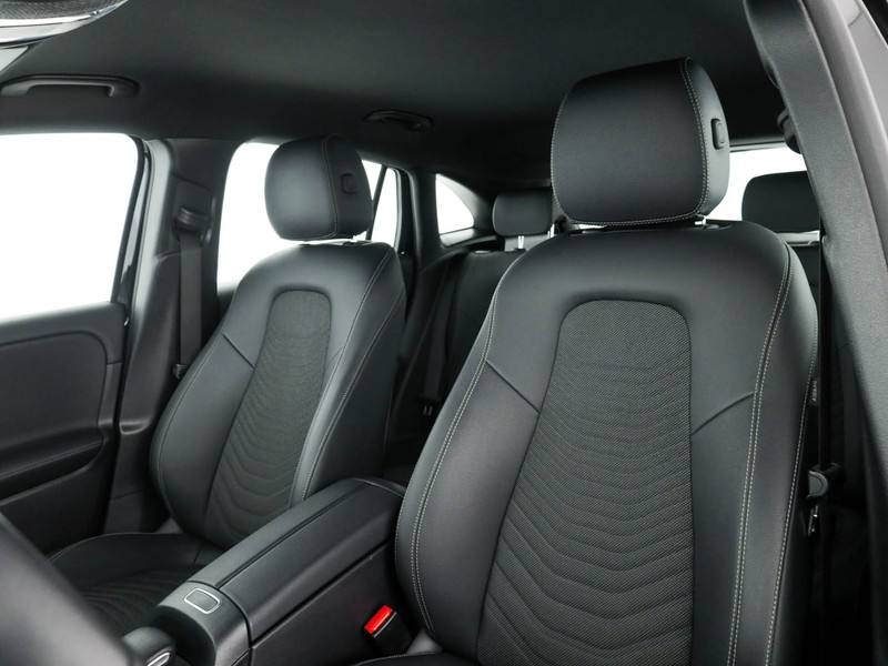 Mercedes GLA 180 d sport auto