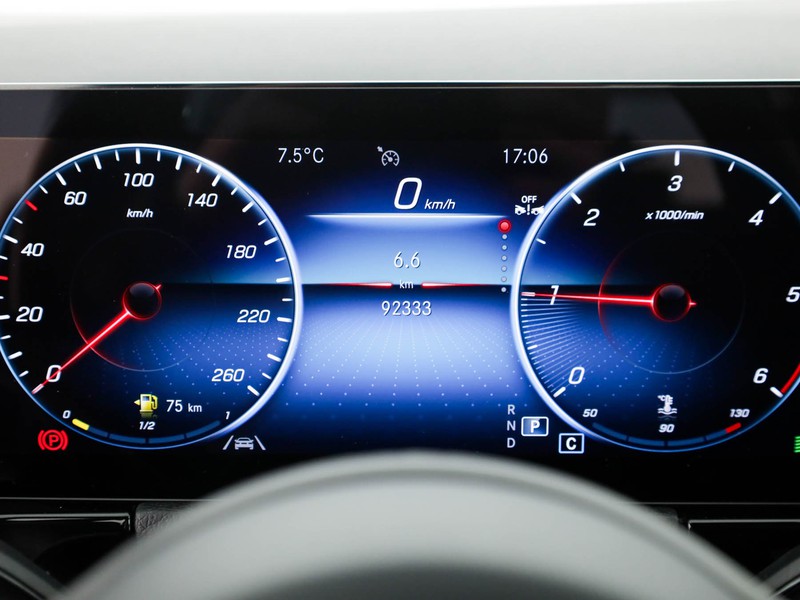 Mercedes GLA 180 d sport auto