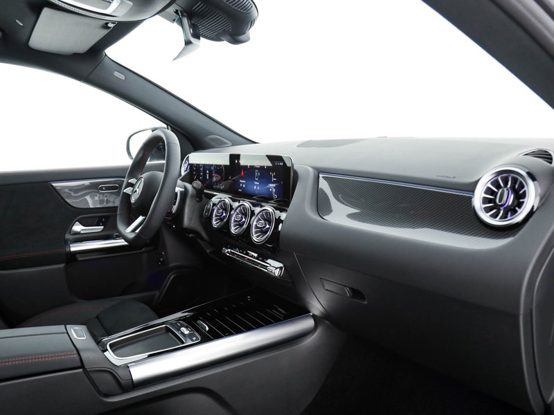 Mercedes GLA 200 d amg line extra auto diesel nero