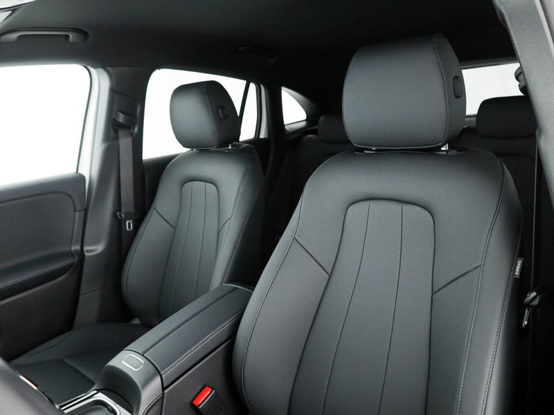 Mercedes GLA 250 e Plug-in hybrid diesel bianco