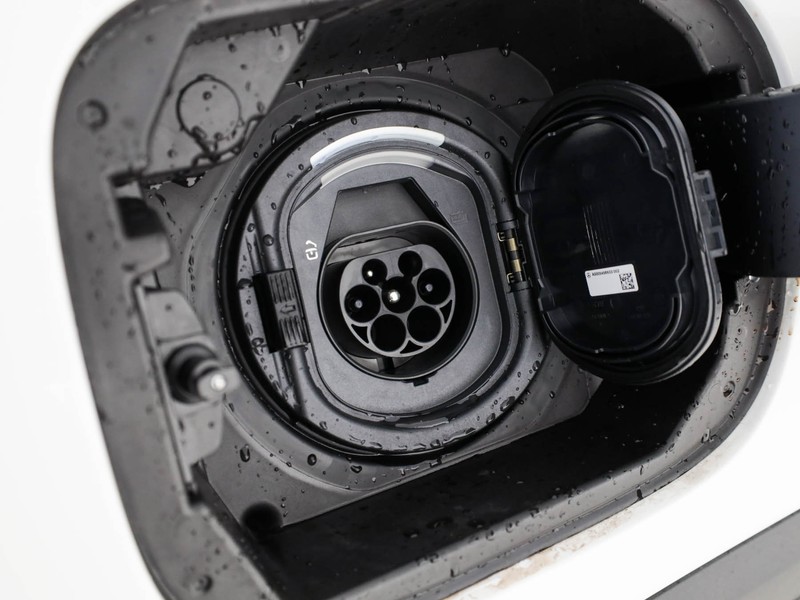 Mercedes GLA 250 e Plug-in hybrid diesel bianco