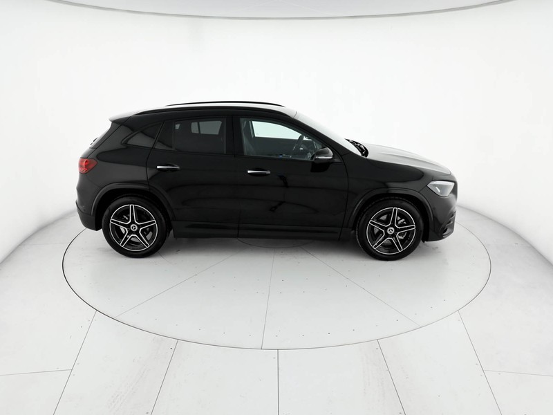 Mercedes GLA 180 d amg line advanced plus auto diesel nero