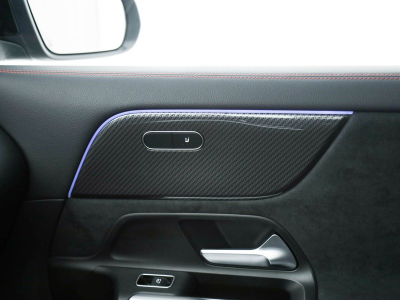 Mercedes GLA 180 d amg line advanced plus auto diesel nero