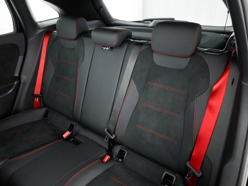 AMG GLA Mercedes-AMG 35 4MATIC benzina nero