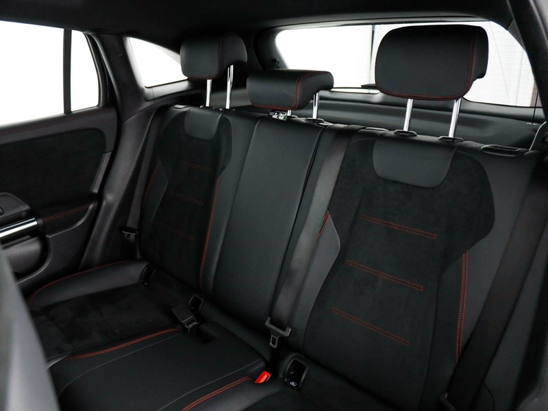 Mercedes GLA 200 d premium auto diesel nero