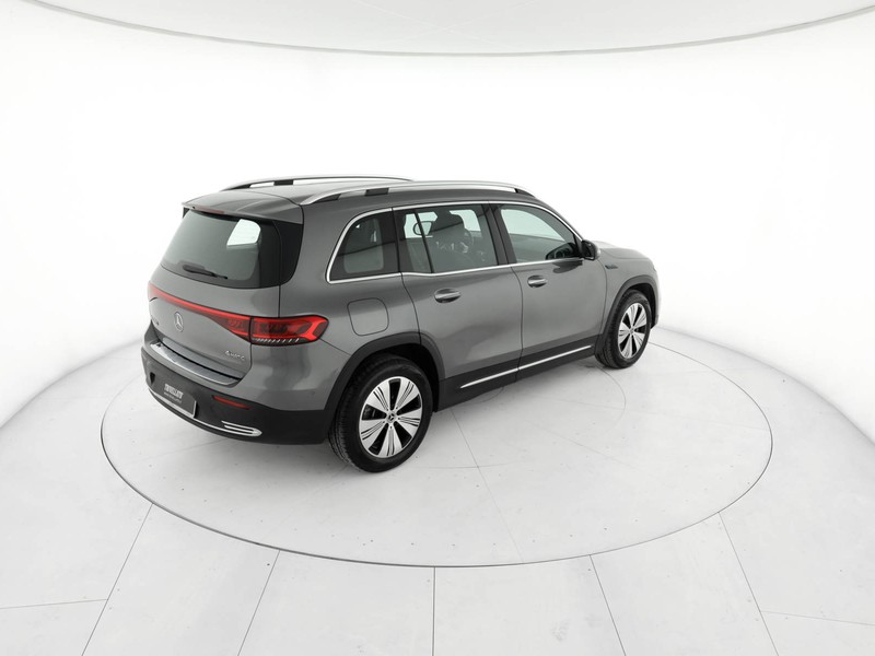 Mercedes EQB 300 sport plus 4matic