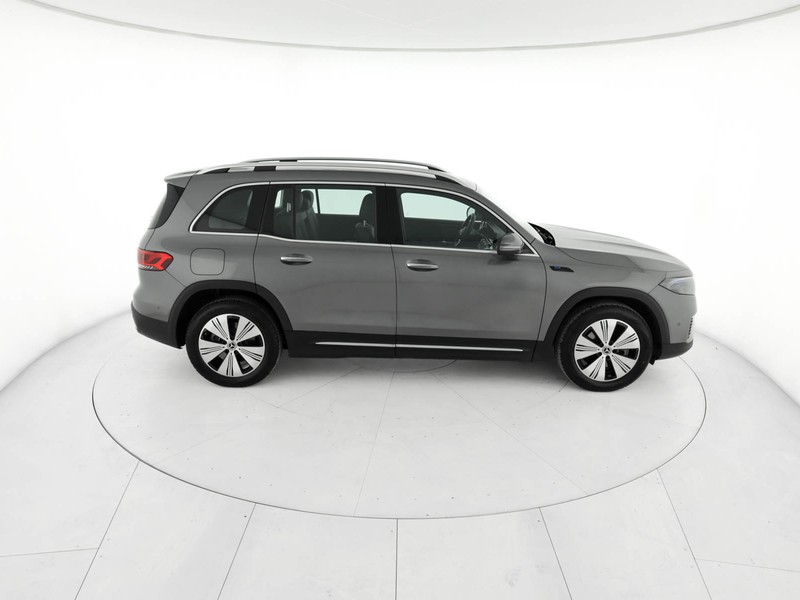 Mercedes EQB 300 sport plus 4matic