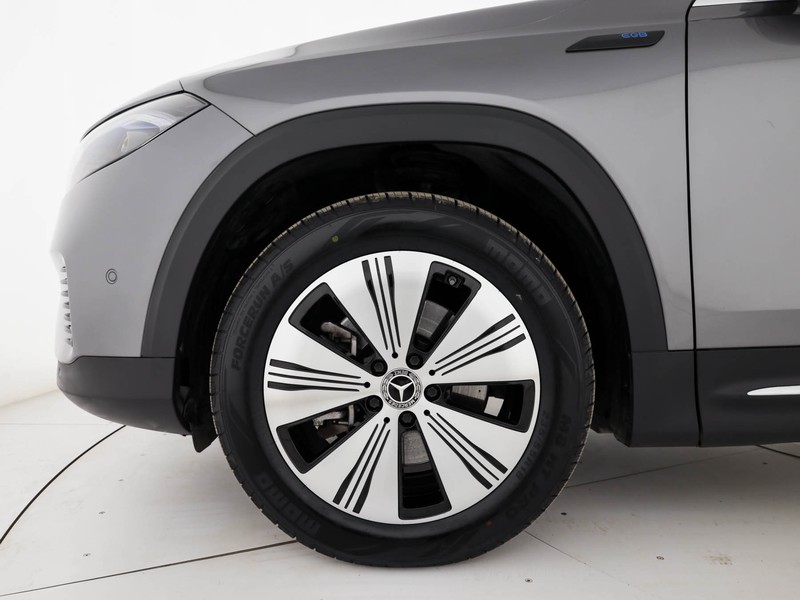 Mercedes EQB 300 sport plus 4matic