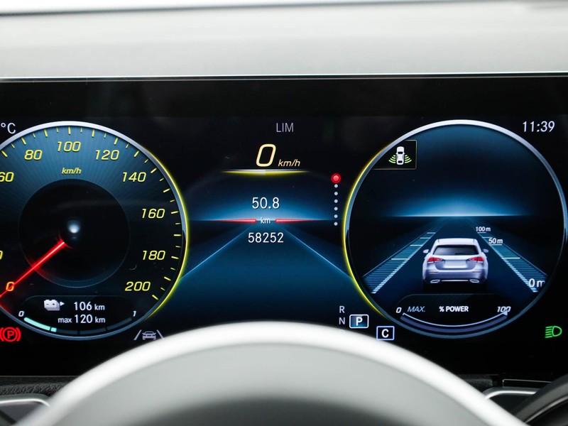 Mercedes EQB 300 sport plus 4matic