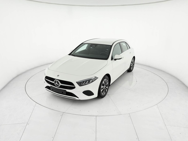 Mercedes Classe A 180 d advanced auto diesel bianco