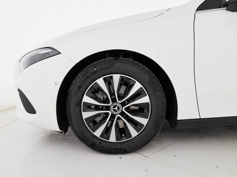Mercedes Classe A 180 d advanced auto diesel bianco