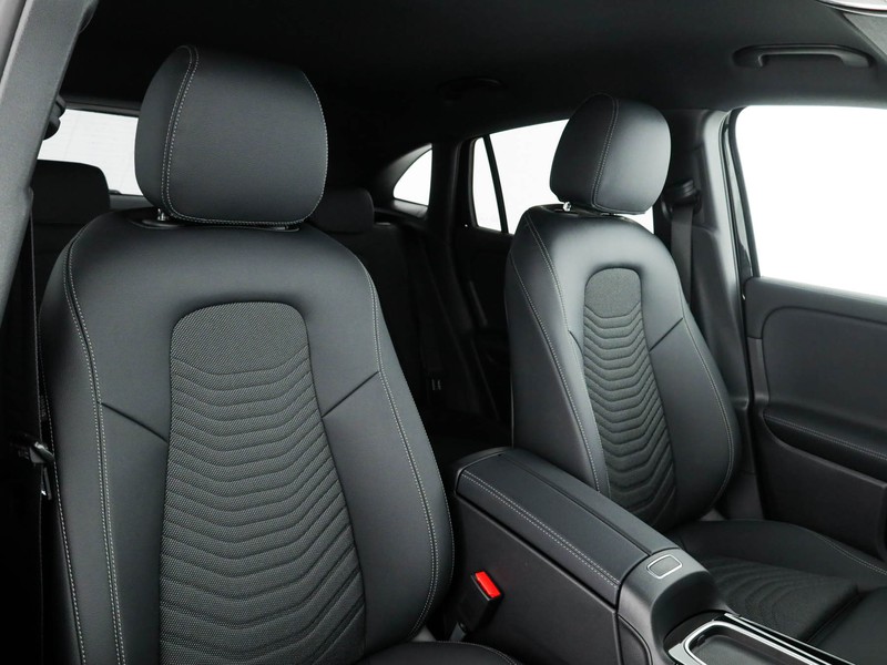 Mercedes GLA 200 d progressive extra auto diesel nero