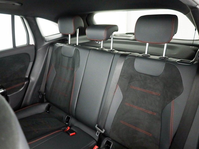 Mercedes GLA 200 d premium 4matic auto diesel bianco