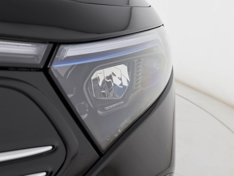 Mercedes EQA 300 premium 4matic