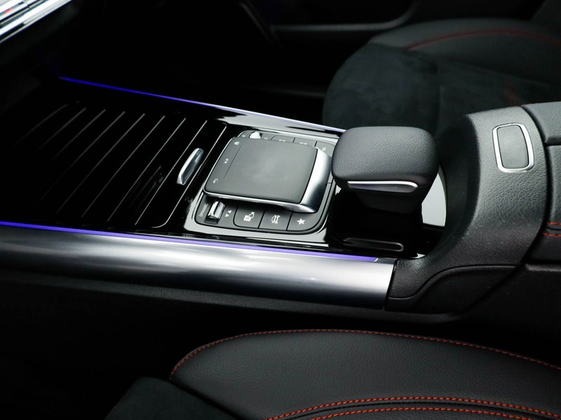 Mercedes EQA 300 premium 4matic