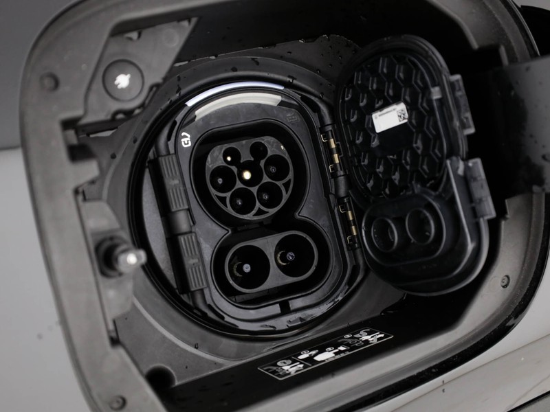 Mercedes EQA 300 premium 4matic