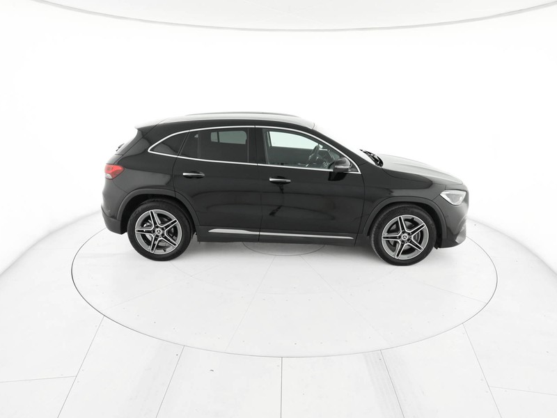 Mercedes GLA 180 d premium auto