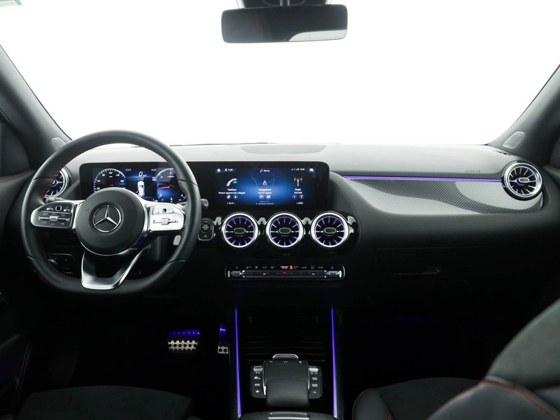 Mercedes GLA 180 d premium auto