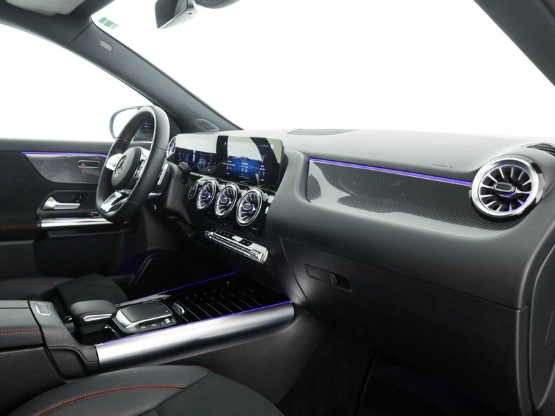 Mercedes GLA 180 d premium auto