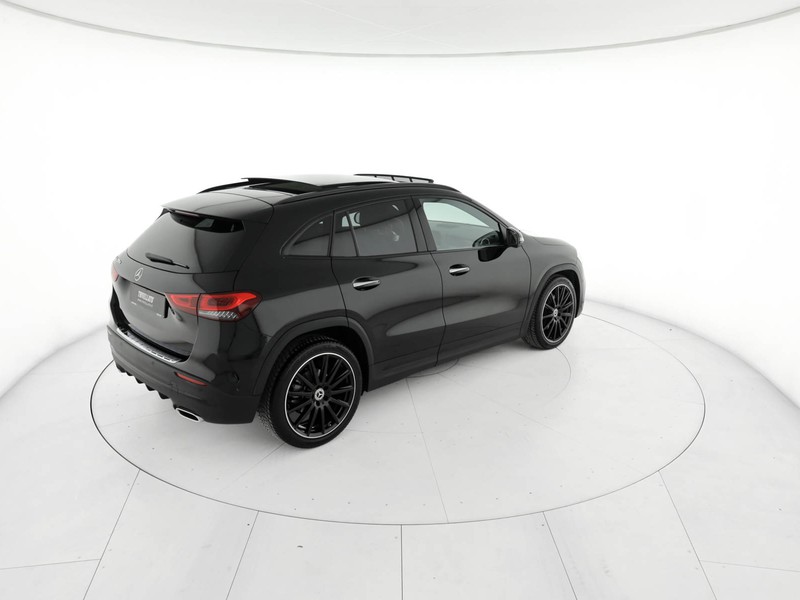 Mercedes GLA 200 d premium auto