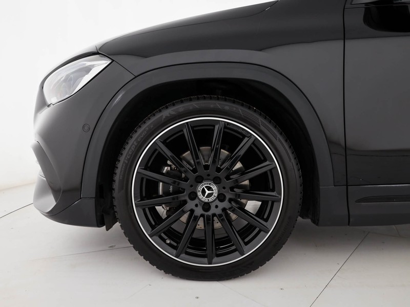 Mercedes GLA 200 d premium auto