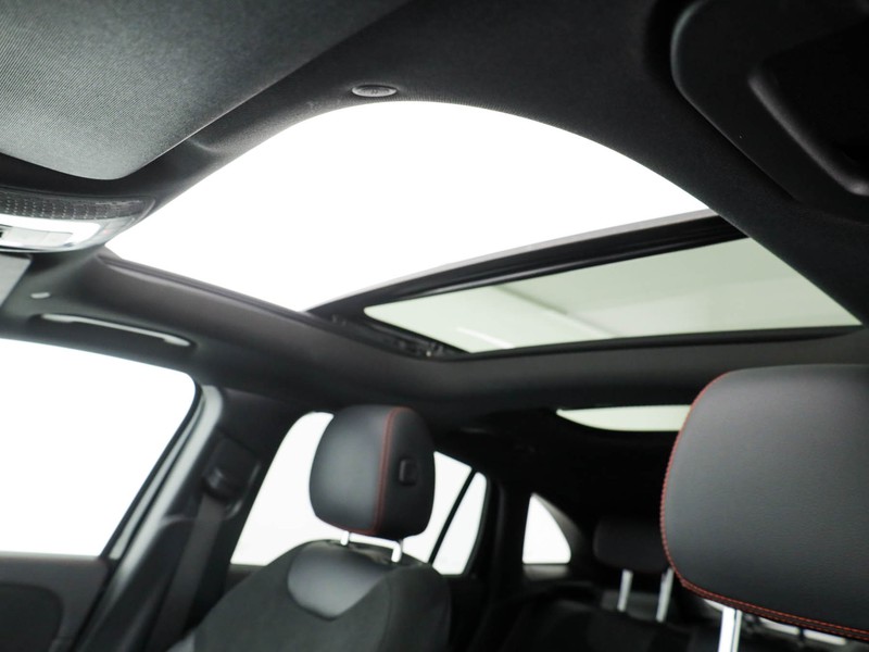 Mercedes GLA 200 d premium auto