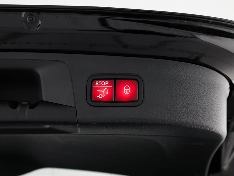 Mercedes GLA 200 d premium auto