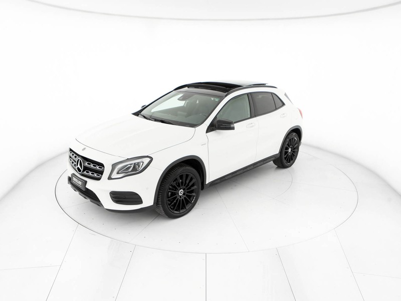 Mercedes GLA 200 d night edition auto