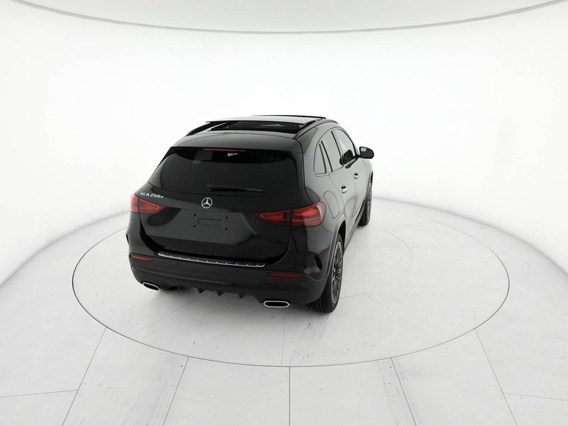 Mercedes GLA 250 e Plug-in hybrid diesel nero