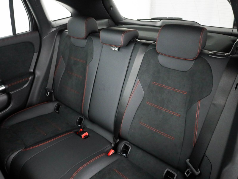 Mercedes GLA 250 e Plug-in hybrid diesel nero