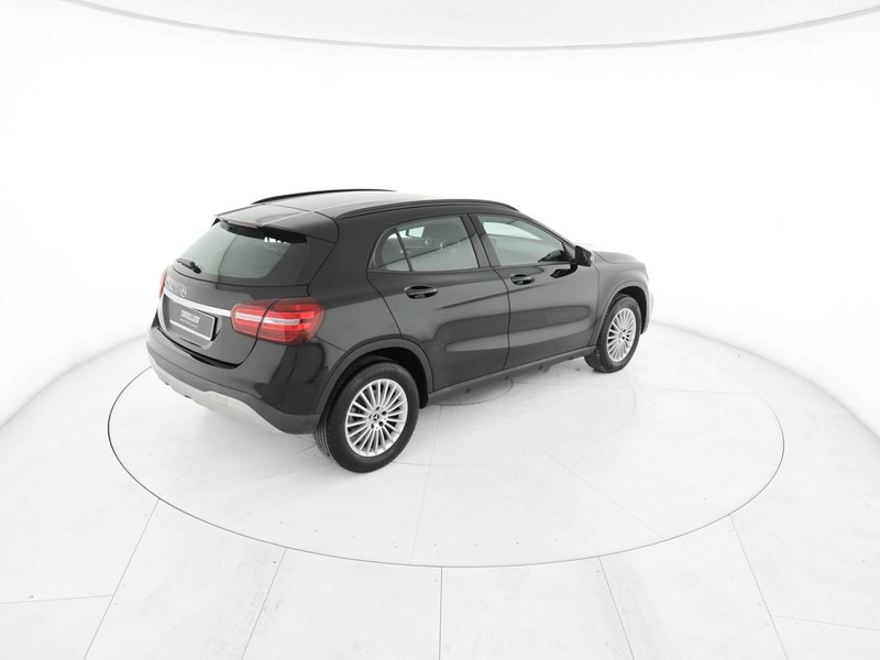 Mercedes GLA 200 d sport auto diesel nero