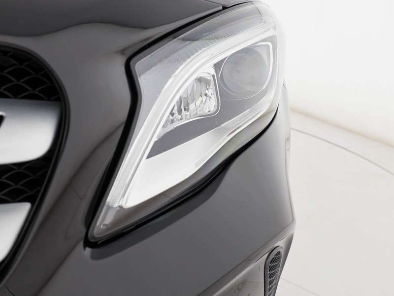 Mercedes GLA 200 d sport auto diesel nero