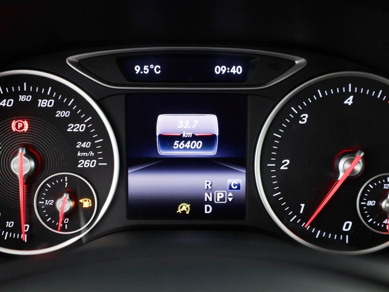 Mercedes GLA 200 d sport auto diesel nero