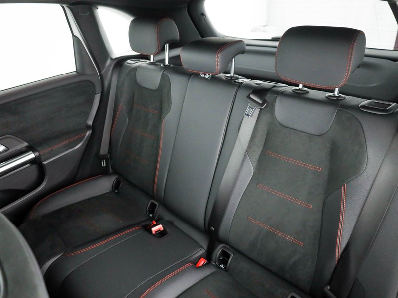 Mercedes Classe B 180 d amg line premium auto