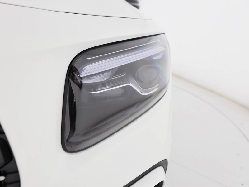 Mercedes GLB 200 d Automatic 4MATIC diesel bianco