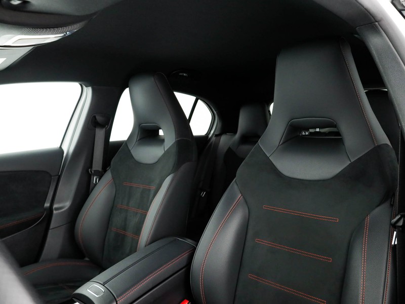 Mercedes Classe A 200 d amg line advanced plus auto diesel bianco