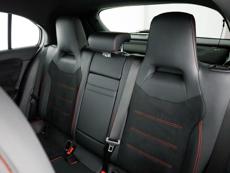 Mercedes Classe A 200 d amg line advanced plus auto diesel bianco