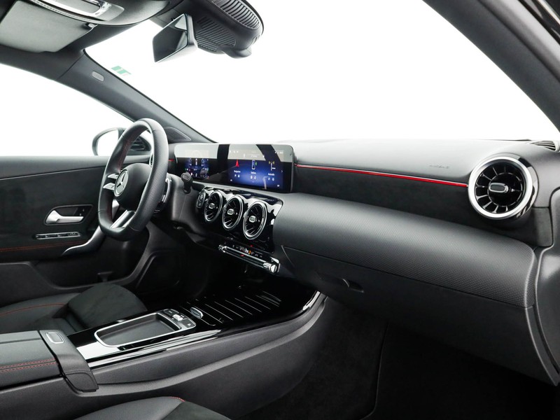 Mercedes Classe A 180 d amg line advanced auto diesel nero