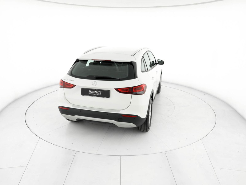 Mercedes GLA 180 d business auto diesel bianco