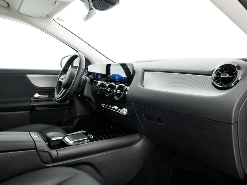 Mercedes GLA 180 d business auto diesel bianco