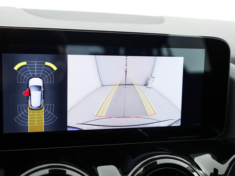 Mercedes GLA 180 d business auto diesel bianco