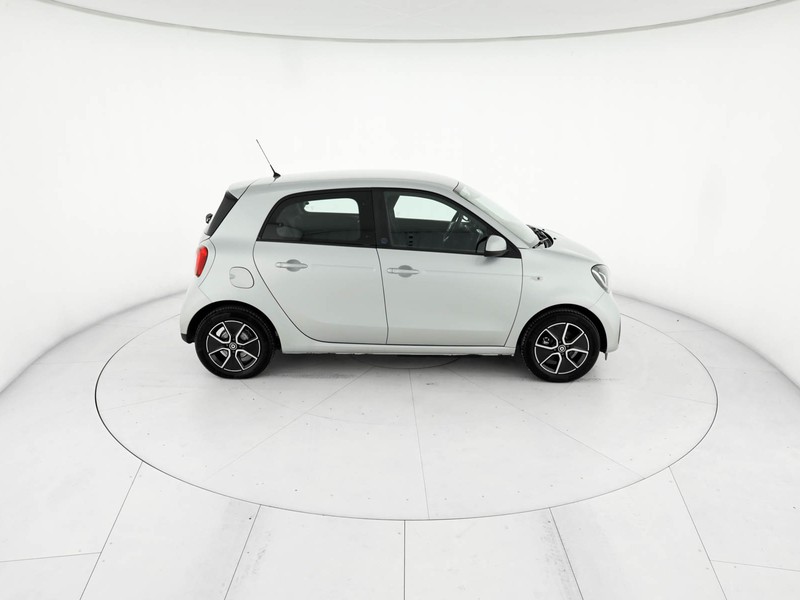 Smart Fortwo Forfour II 2020 elettrica grigio